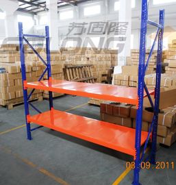 中国 商業物質的な倉庫の貯蔵はレイアウトの積み重ね可能な防蝕に棚に置きます サプライヤー